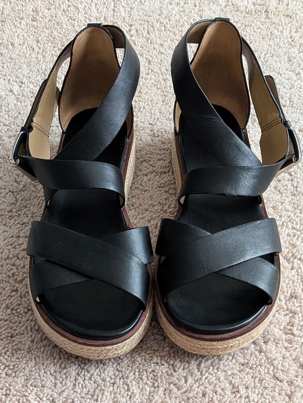 Michael Kors Darby Black Leather Sandals. 10M Used In Excellent Condition.